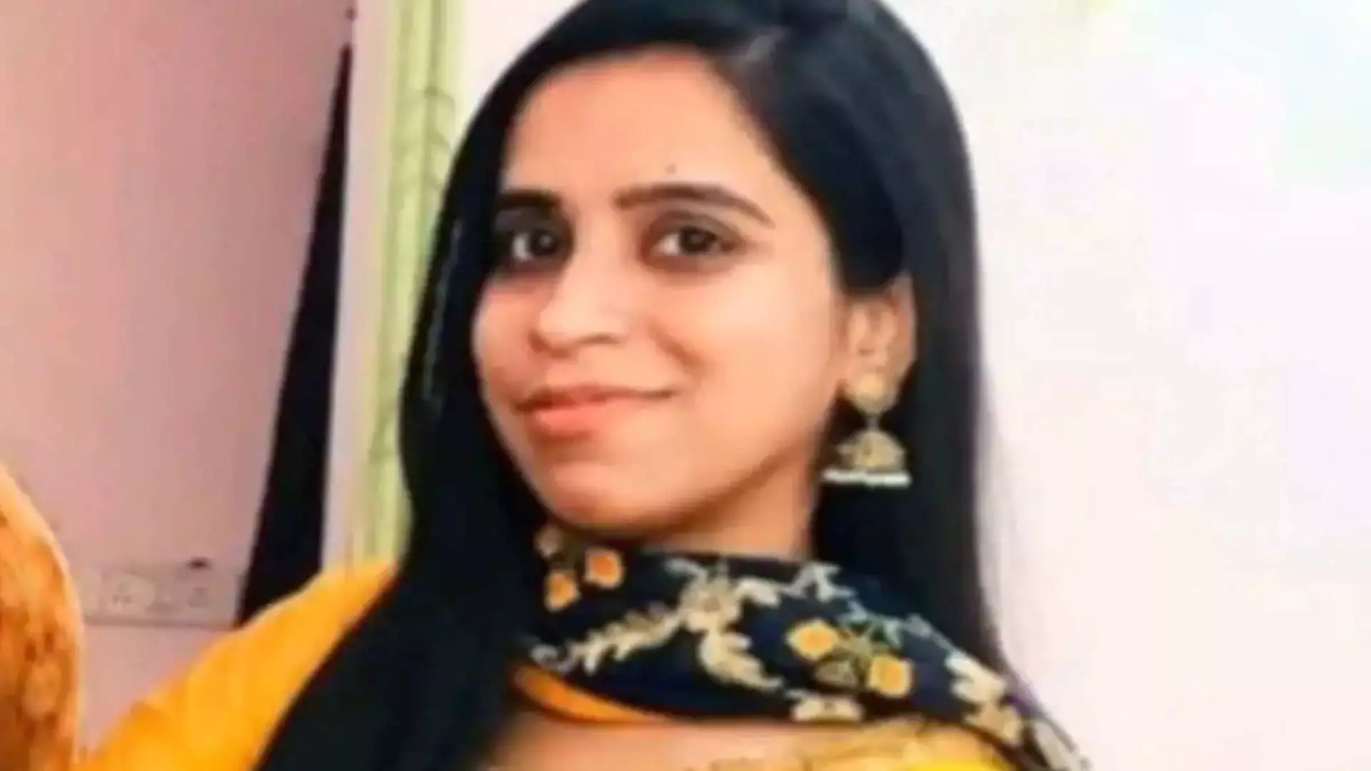 नोएडा: दहेज में फॉर्च्यूनर नहीं तो पति और ससुराल वालों ने महिला को मार डाला