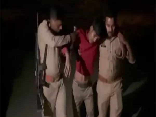 कानपुर में पुलिस के साथ मुठभेड़ के बाद वांछित अपराधी गिरफ्तार