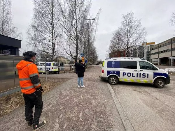 फिनलैंड के स्कूल में गोलीबारी के आरोप में 12 वर्षीय संदिग्ध को गिरफ्तार किया, एक की मौत, दो बच्चे घायल