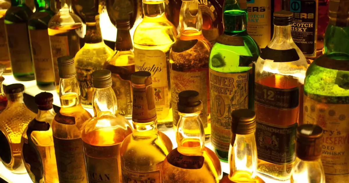 असम 6वीं बटालियन एसएसबी ने 108 बोतल भूटानी शराब जब्त की