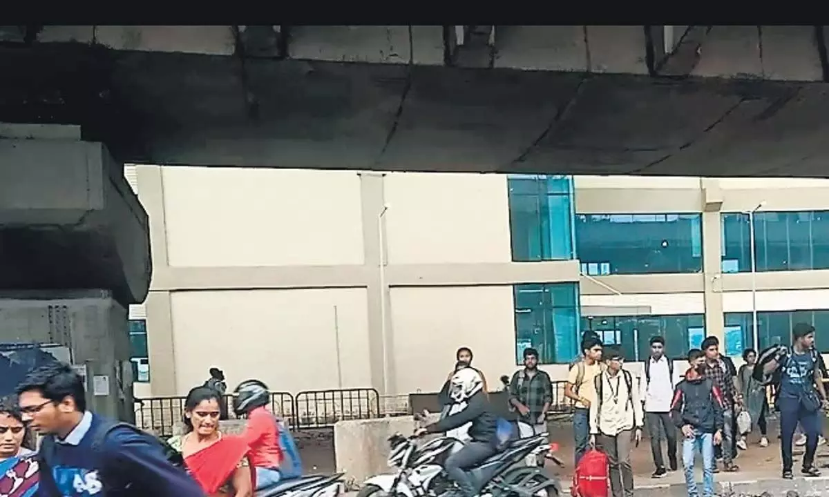 छात्रों की मदद के लिए बेंगलुरु-मैसूरु एनएच के नीचे पुल