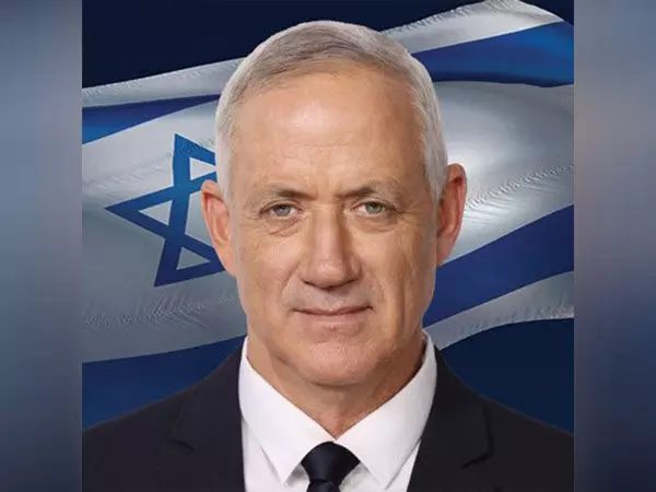 इज़रायली विपक्षी नेता ने युद्ध कैबिनेट छोड़ने की धमकी दी, नए चुनावों का आह्वान किया