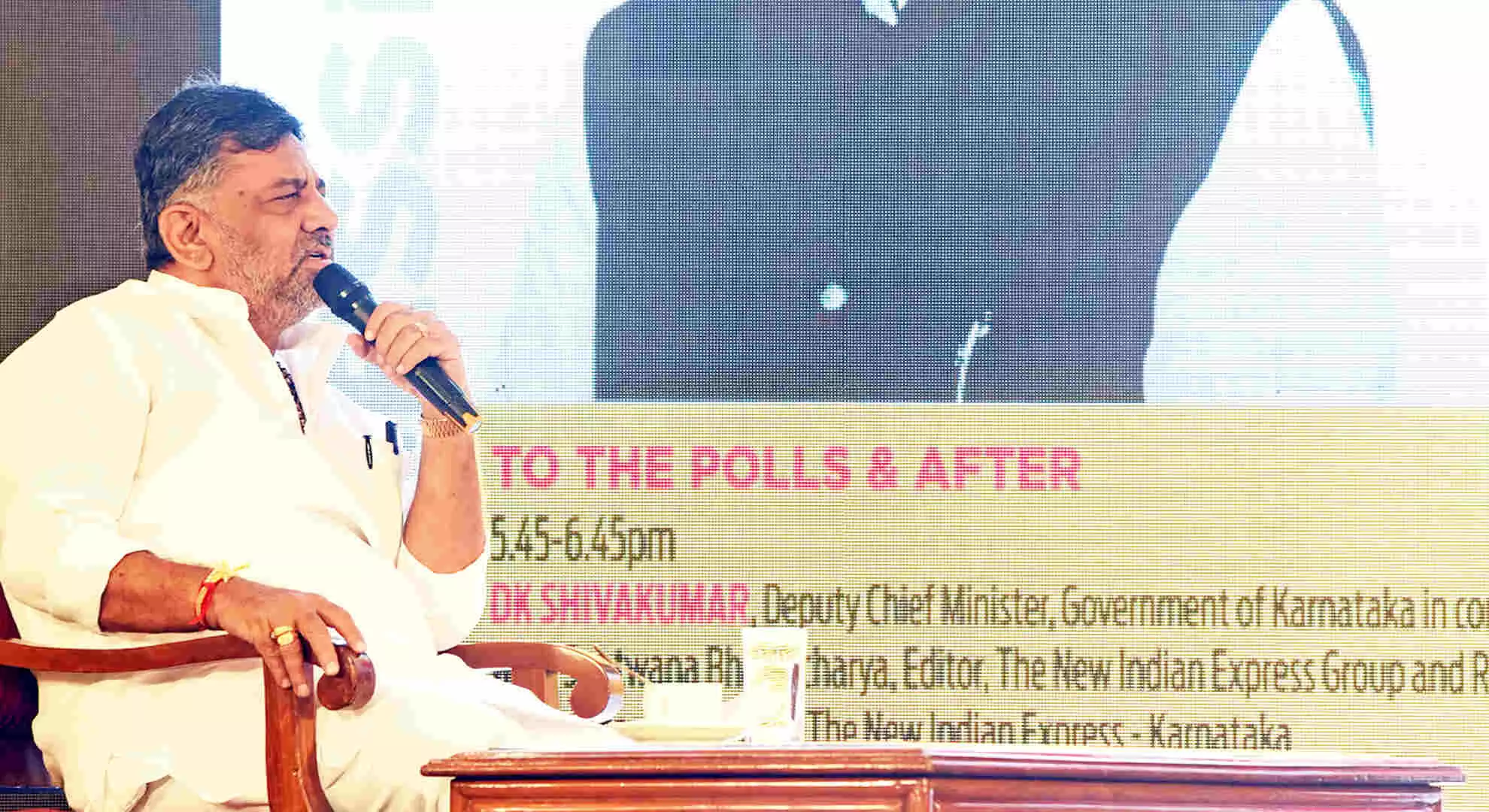 डीके शिवकुमार का कहना है कि बीजेपी 200 लोकसभा सीटें नहीं जीत पाएगी, कर्नाटक में कोई मोदी लहर नहीं है