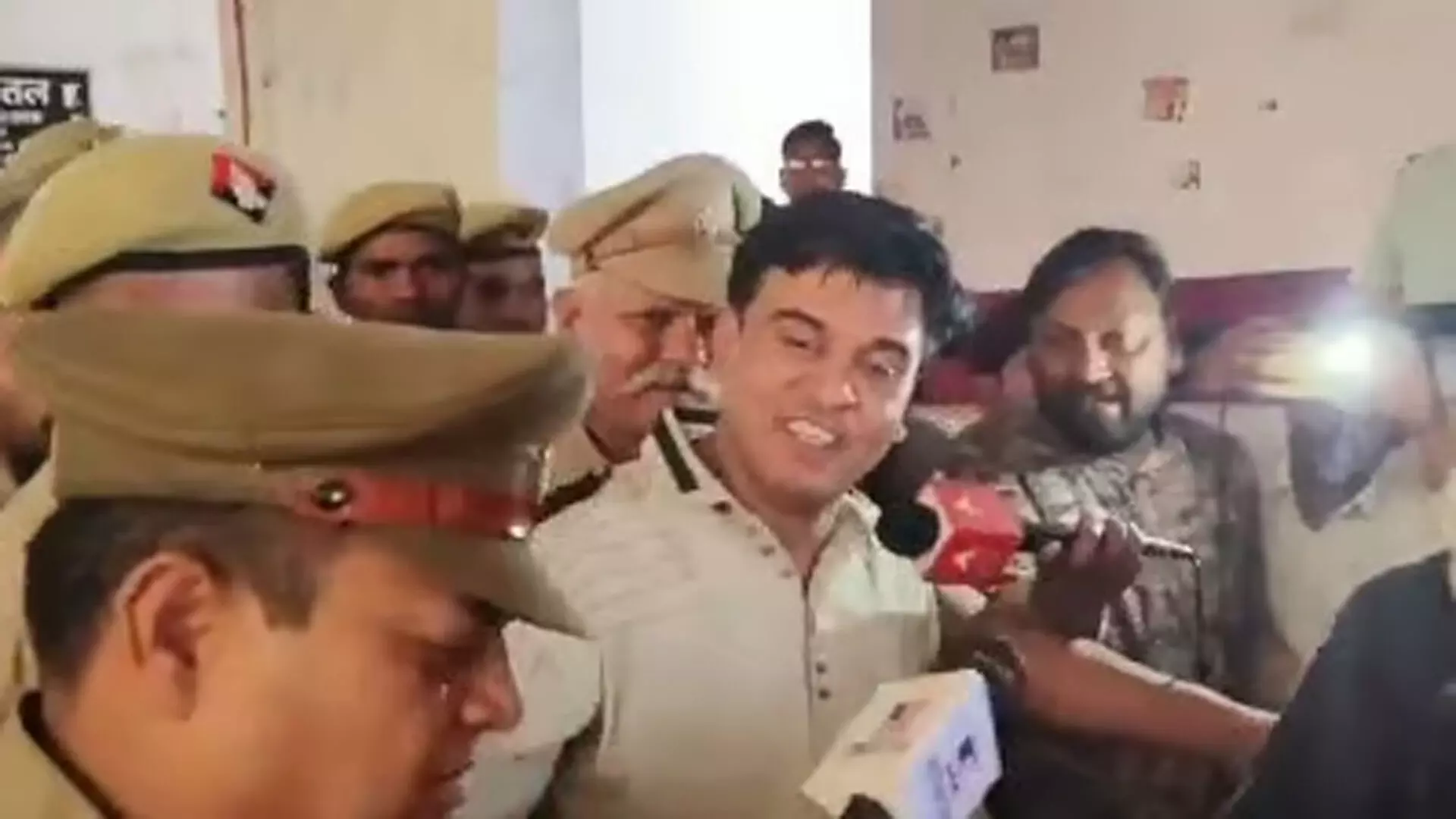 सपा विधायक ने कोर्ट में खुद को बताया जानवर, पुलिस मुठभेड़ में मारे जाने की आशंका