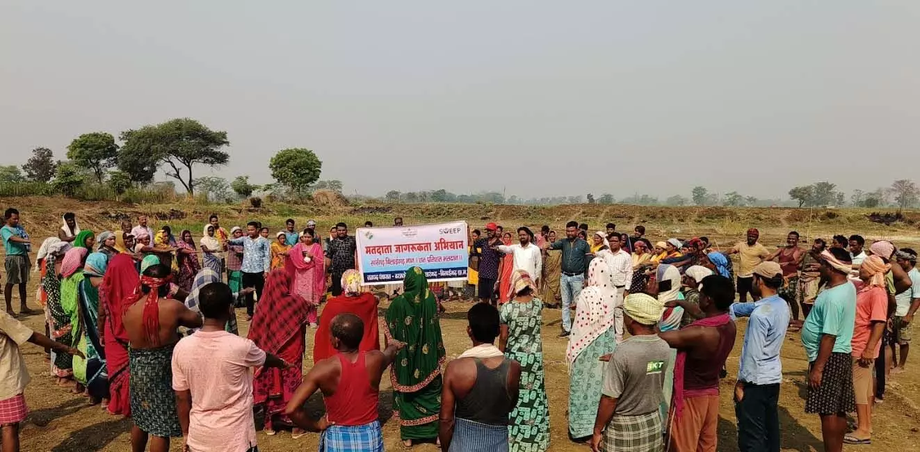 बरमकेला क्षेत्र में पिंक थीम पर किया गया मतदाता जागरूकता रैली