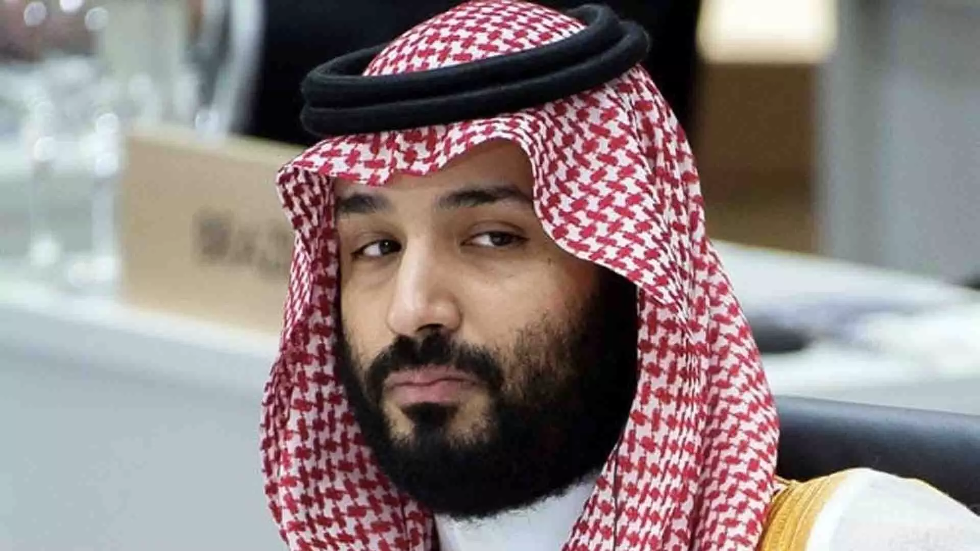 सऊदी क्राउन प्रिंस की 100 अरब डॉलर की विदेशी निवेश खोज लड़खड़ा गई