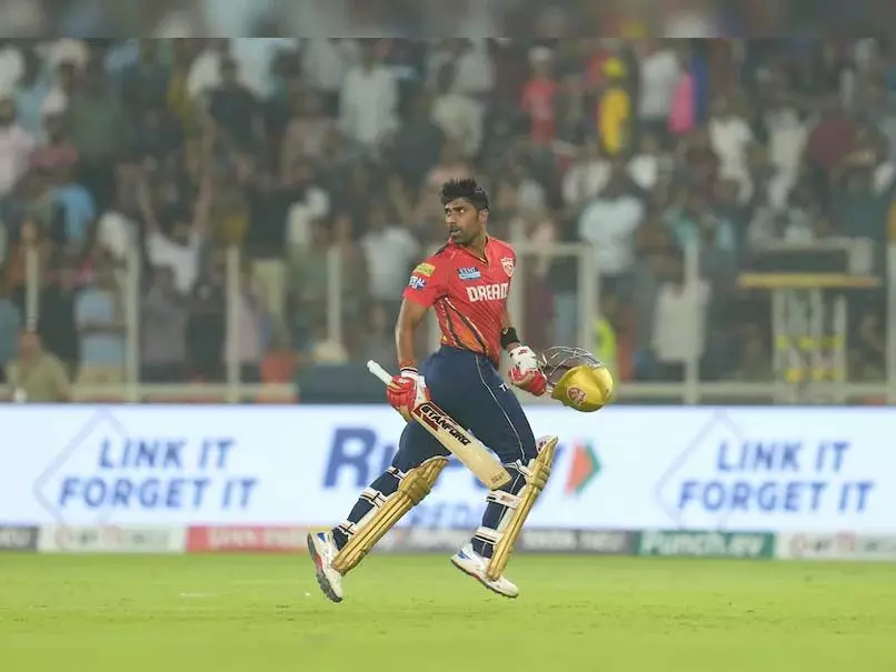 छत्तीसगढ़ के शशांक ने IPL मैच में 29 बॉल में ठोंके 61 रन