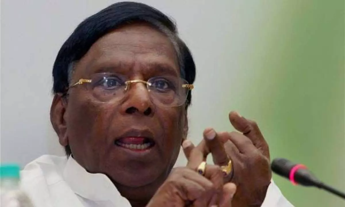 पुडुचेरी के पूर्व सीएम ने बीजेपी उम्मीदवार को इस्तीफा देकर चुनाव लड़ने की चुनौती दी