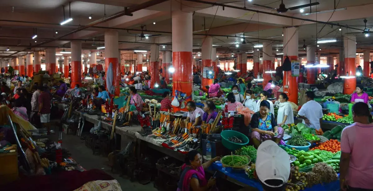 मणिपुर की महिला व्यापारियों ने जातीय संघर्ष के बीच चुनाव की आवश्यकता पर सवाल उठाया