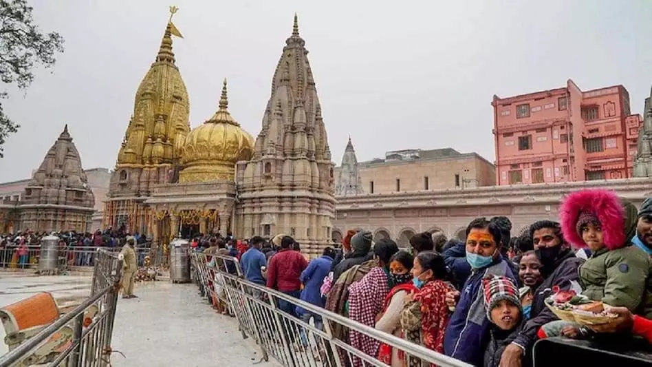 काशी विश्वनाथ मंदिर का फेसबुक पेज हैक, मचा हड़कंप