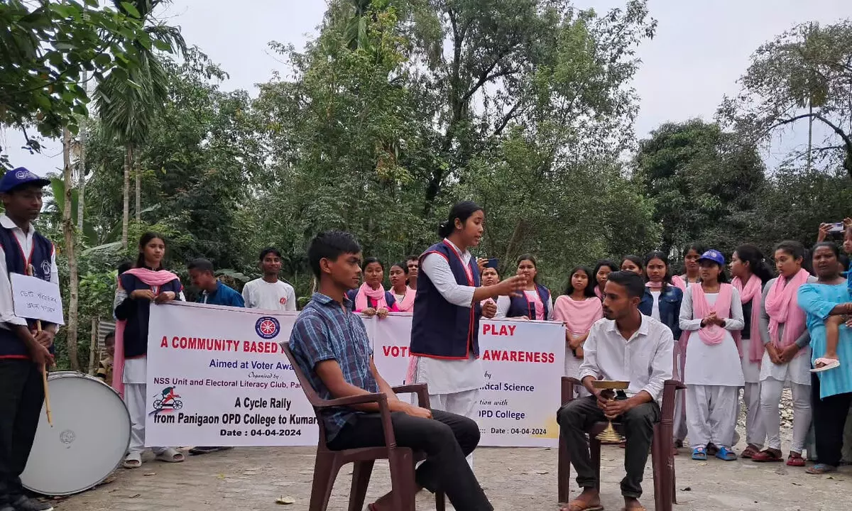 लखीमपुर जिले में मतदाता जागरूकता रैली, नुक्कड़ नाटक का आयोजन