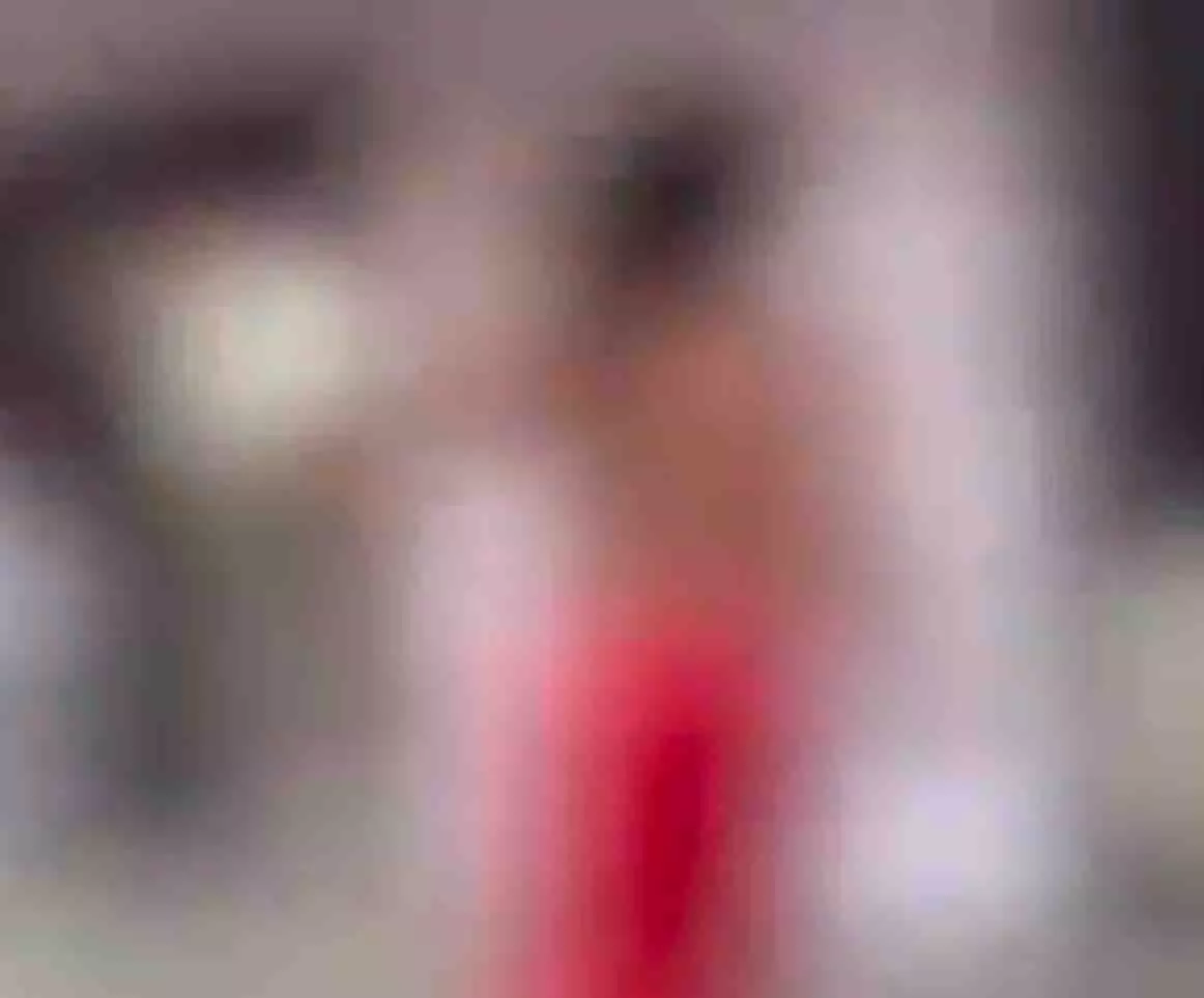 महिला को अर्धनग्न कर गली में दौड़ाया, वीडियो हुआ वायरल