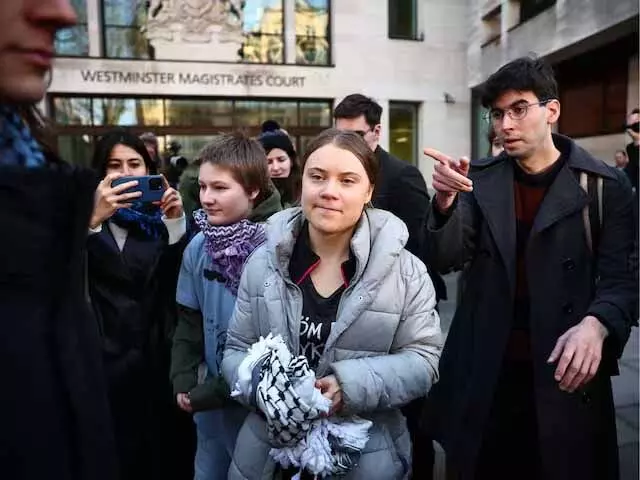 स्वीडिश जलवायु कार्यकर्ता ग्रेटा थुनबर्ग को डच विरोध प्रदर्शन हिरासत में लिया