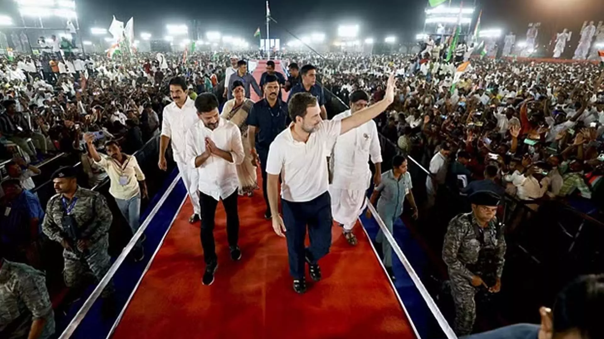 राहुल ने तेलंगाना में घोषणापत्र रैली की शुरुआत की