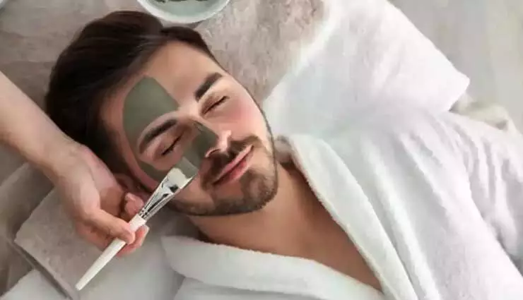 पुरुषों के लिए साफ़ त्वचा पाने के लिए 7 DIY फेस पैक