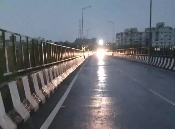 गरज-चमक के साथ सुबह 5 बजे रायपुर में हुई बारिश, जानिए अन्य राज्यों के मौसम का हाल