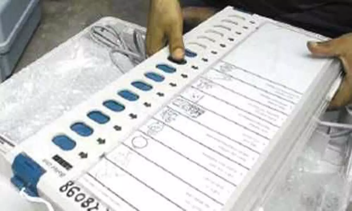 मुख्य निर्वाचन अधिकारी ने जम्मू-कश्मीर में चुनाव तैयारियों का जायजा लिया