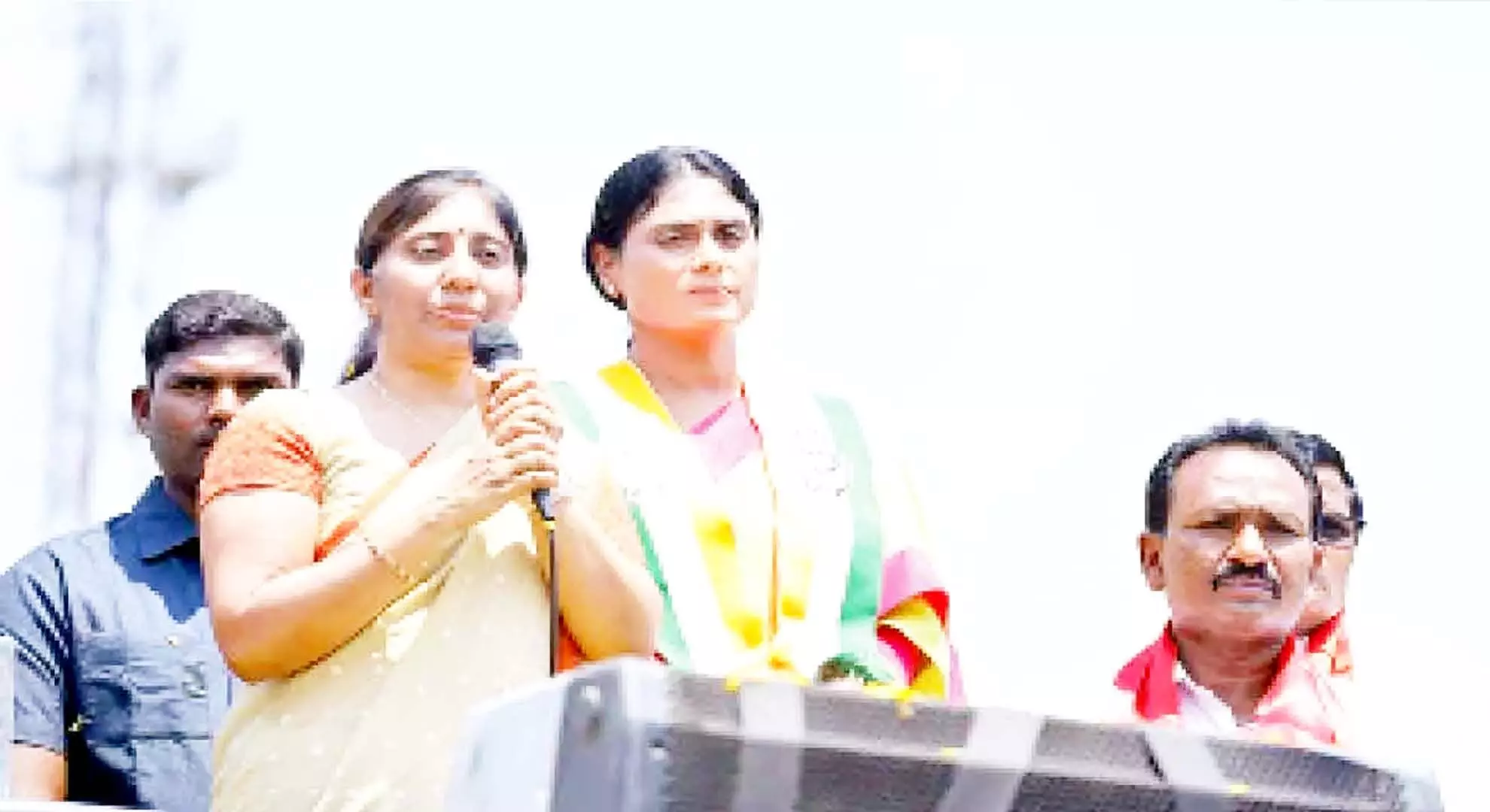 शर्मिला ने कमलापुरम निर्वाचन क्षेत्र में अन्याय, हत्याओं का आरोप लगाया
