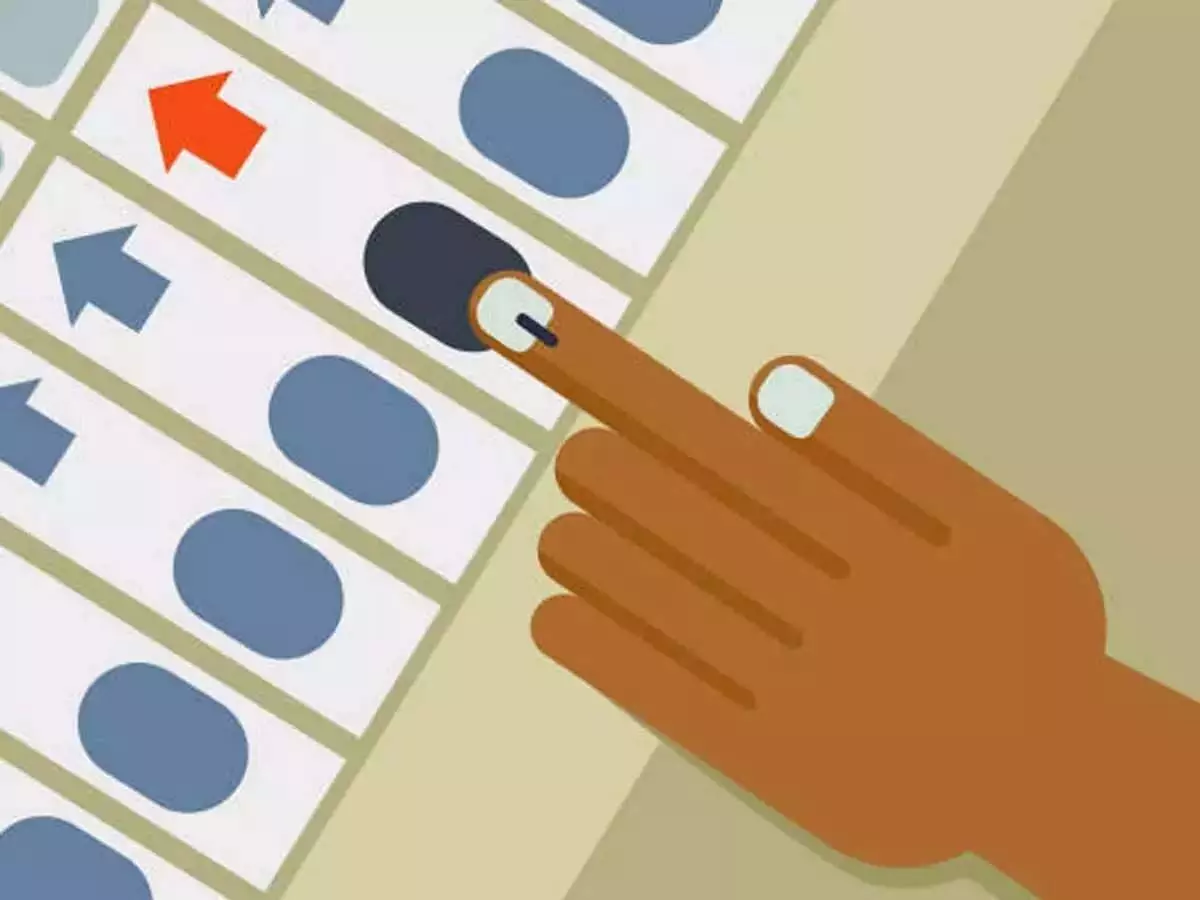 जीओ दिलीप राउट्रे ने चुनाव पदाधिकारियों को जिम्मेदारी से कर्तव्यों का निर्वहन करने को कहा