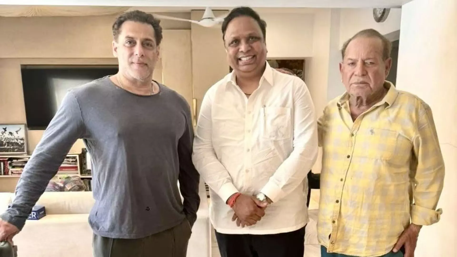 सलीम खान और सलमान खान के साथ भाजपा नेता की वायरल तस्वीर पर नेटिज़न्स की प्रतिक्रिया