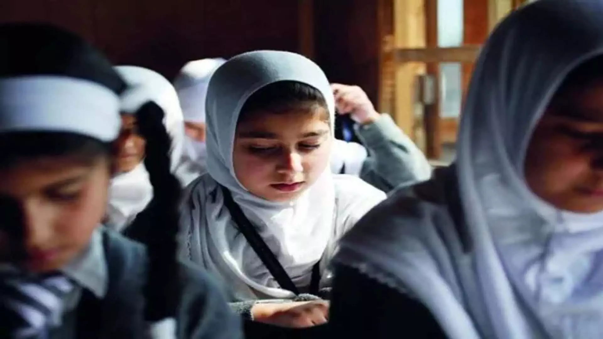 श्रीनगर में  स्कूलों के समय में बदलाव