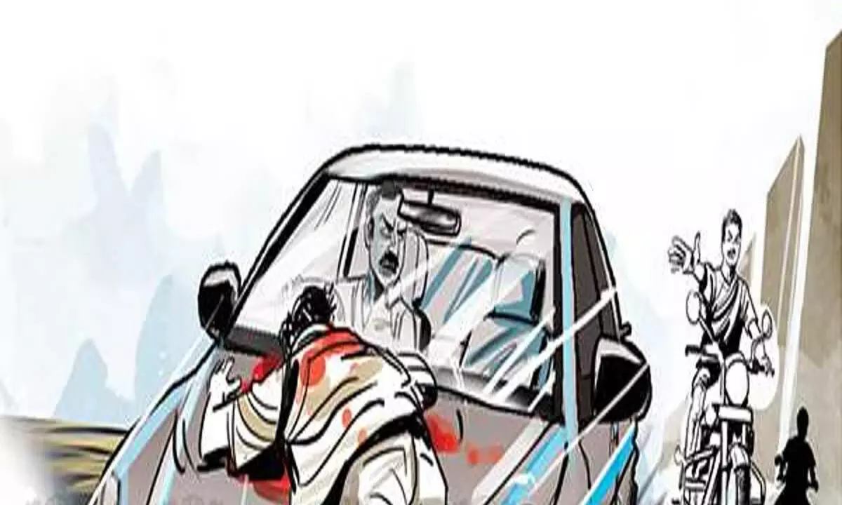 शोभा के बेंगलुरु अभियान के दौरान एक अजीब दुर्घटना में भाजपा कार्यकर्ता की मौत