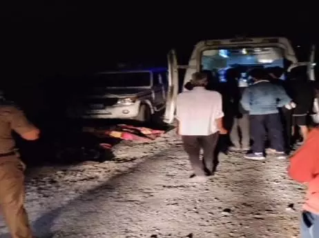 Nainital: नैनीताल में खाई में गिरा वाहन, आठ की मौत, दो घायल