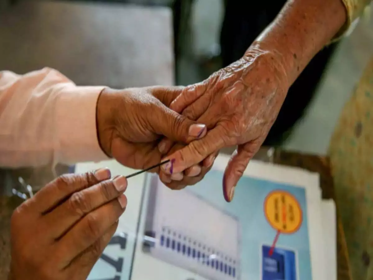 बिहार में पहले चरण की वोटिंग में दस दिन बाकी, महागठबंधन ने सभी सीटों पर तय नहीं किए उम्मीदवार