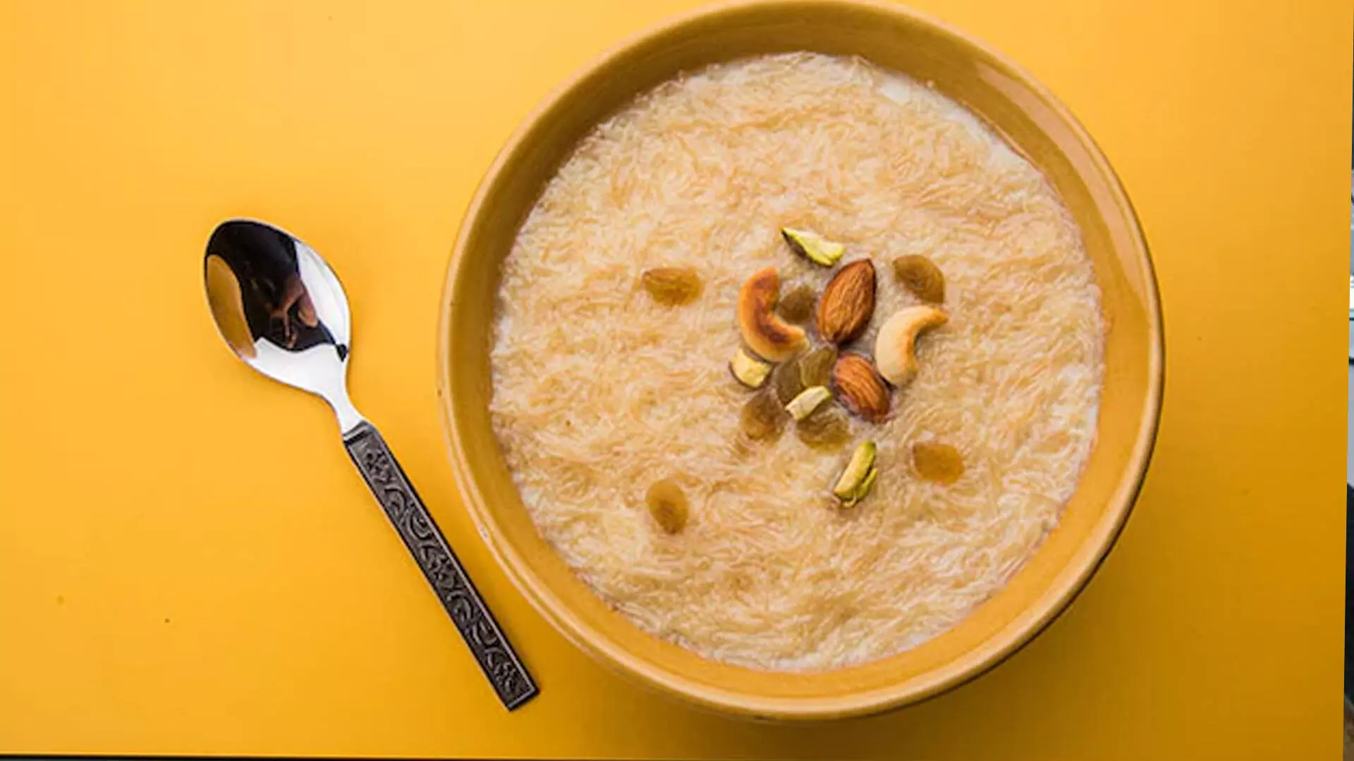 ईद-उल-फितर विशेष भोजन जो मीठी ईद के दौरान बनाये