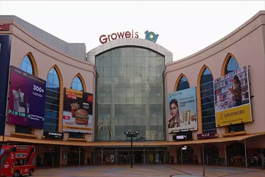 बीएमसी ने ग्रोवेल्स 101 मॉल से 60 फीट एक्सेस रोड के काम में तेजी लाने का आग्रह किया