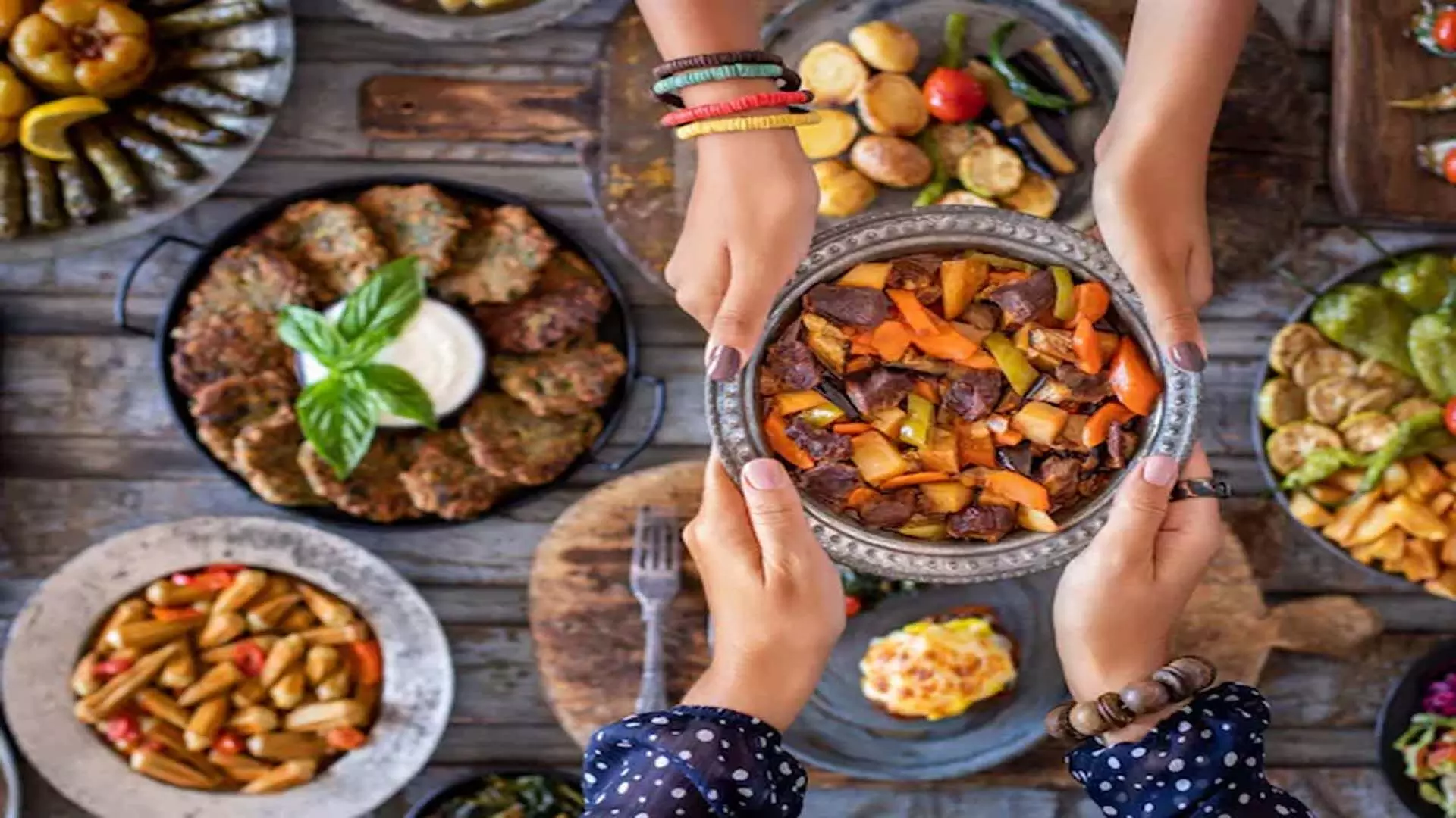 रमज़ान के अंत का जश्न मनाने के लिए स्वादिष्ट व्यंजन