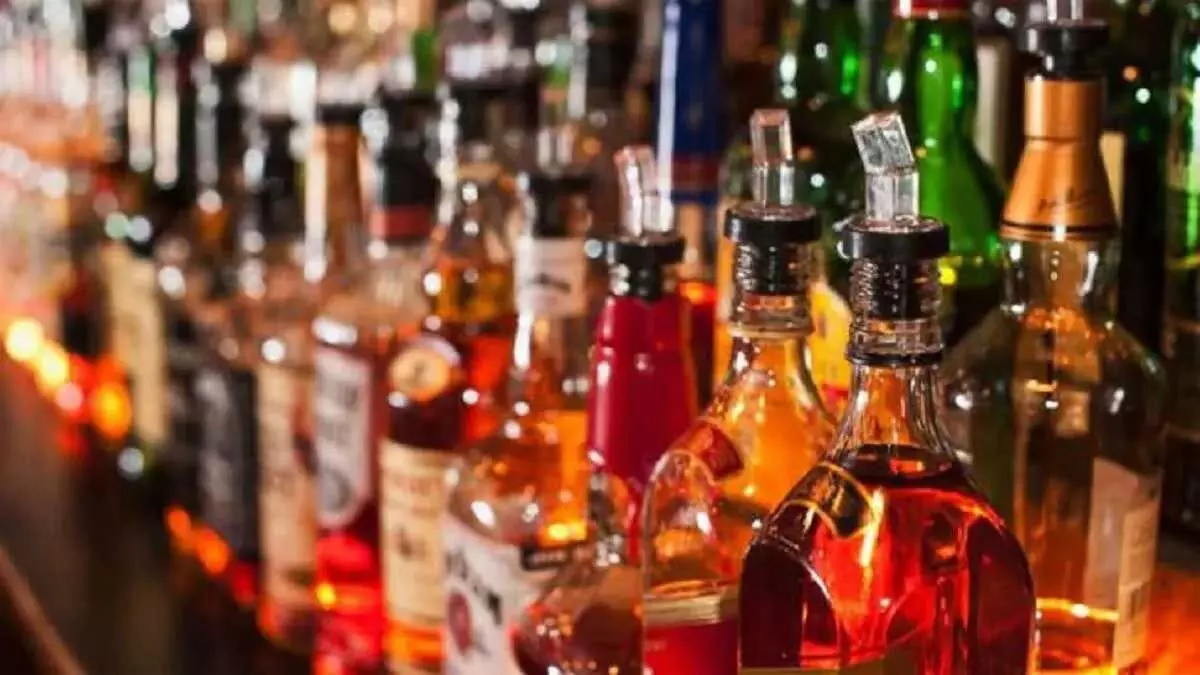 लोकसभा चुनाव से पहले अवैध शराब के कारोबार पर उत्पाद शुल्क विभाग की कार्रवाई