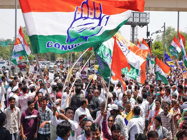 लोकसभा चुनाव: कांग्रेस ने महाराष्ट्र के लिए दो उम्मीदवारों की सूची की घोषणा की