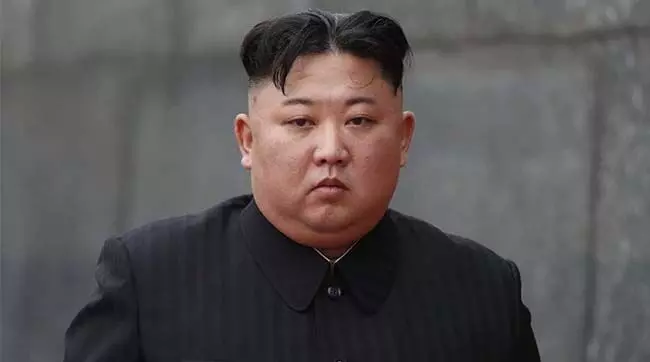 उत्तर कोरिया के राष्ट्रपति ने टकराव होने पर दुश्मनों को मौत के मुंह में पहुंचाने का लिया संकल्प