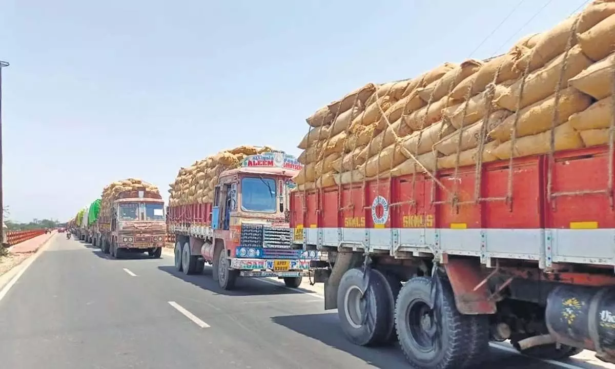 ओडिशा परिवहन प्राधिकरण ने ड्राइवरों से कहा, सड़क सम्मोहन से सावधान रहें