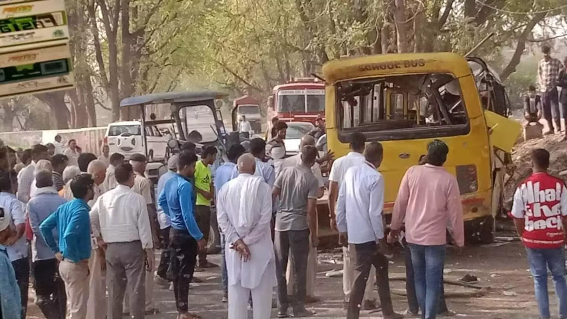 हरियाणा के महेंद्रगढ़ में स्कूल बस पलटने से 6 बच्चों की मौत, 20 घायल