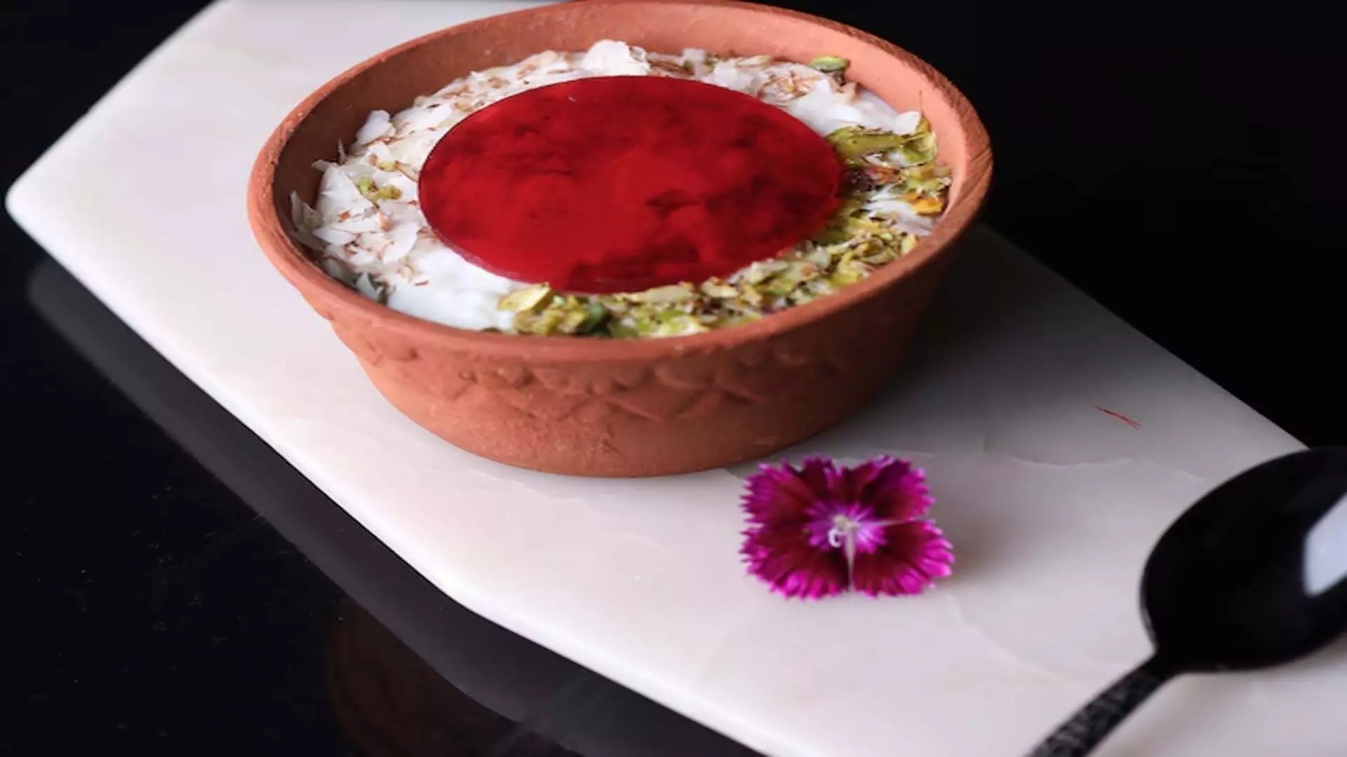चैत्र नवरात्रि:  व्रत के लिए त्वरित व्यंजन जो आपको घर पर अवश्य आज़माने चाहिए