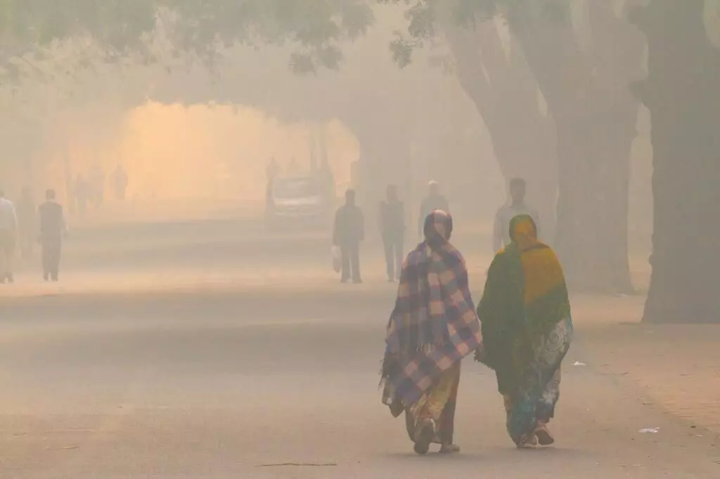वर्तमान में सूबे के शहरों की 90 फीसदी आबादी प्रदूषित हवा में सांस ले रही