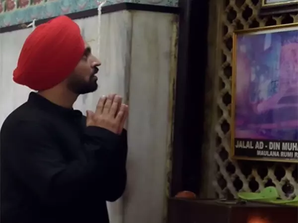 दिलजीत दोसांझ लाए ईद स्पेशल गाना, मस्जिद में अदा की नमाज