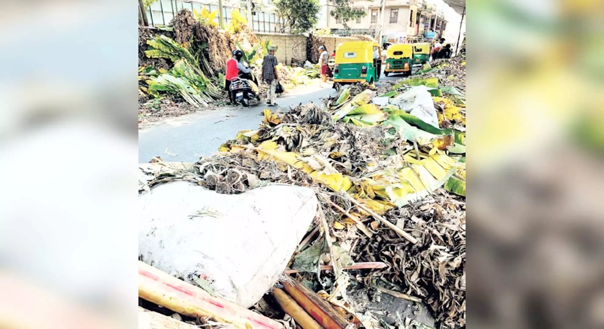 बदबूदार, उपेक्षित; बेंगलुरु के केआर मार्केट में फैली गंदगी, कचरा
