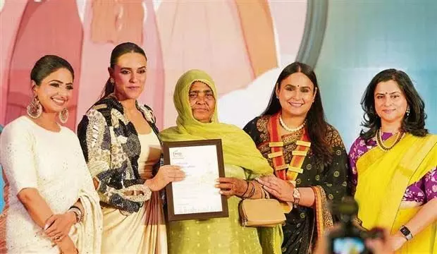 एफएलओ अमृतसर ने ग्रामीण क्षेत्रों की सफल महिलाओं को सम्मानित किया