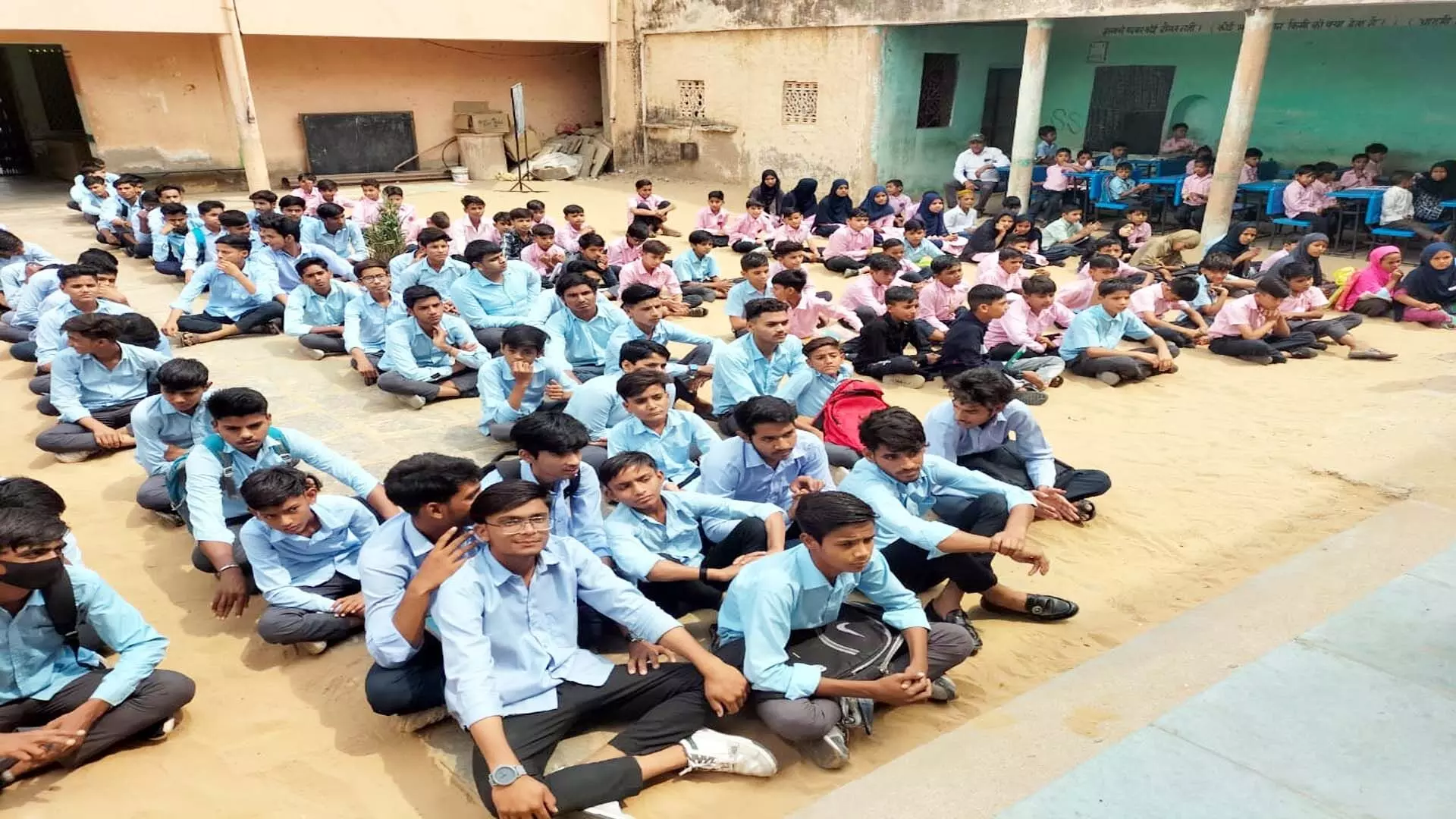 इस्लामियां स्कूल लक्ष्मणगढ़ में हुआ स्वीप कार्यक्रम का आयोजन