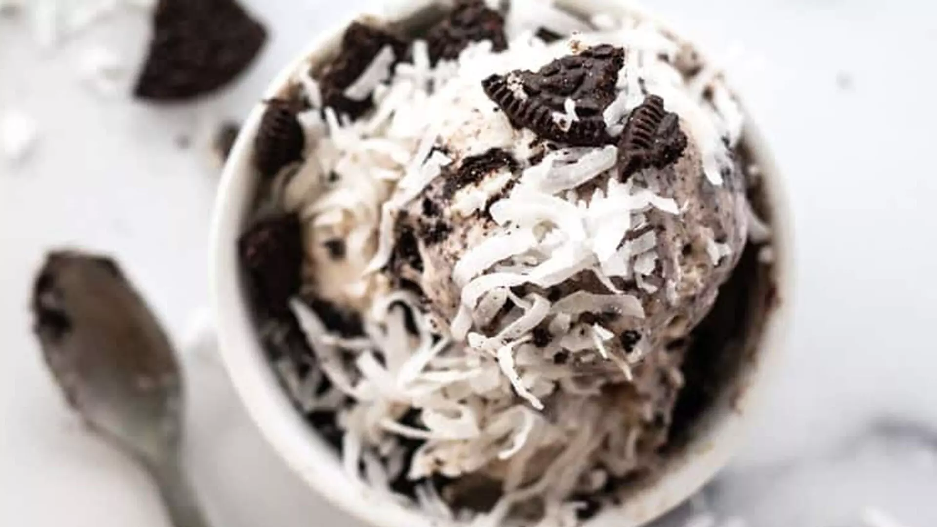 स्वादिष्ट नारियल ओरियो आइसक्रीम बनाना आसान