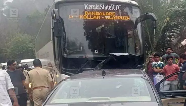वायनाड में केएसआरटीसी बस से कार की टक्कर में तीन की मौत