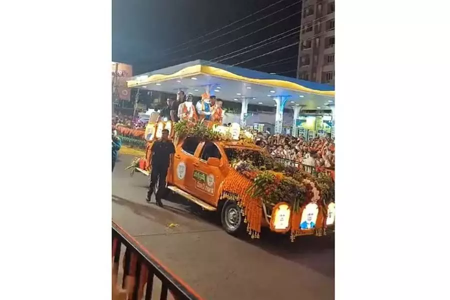 पीएम मोदी ने मंगलुरु में रोड शो किया