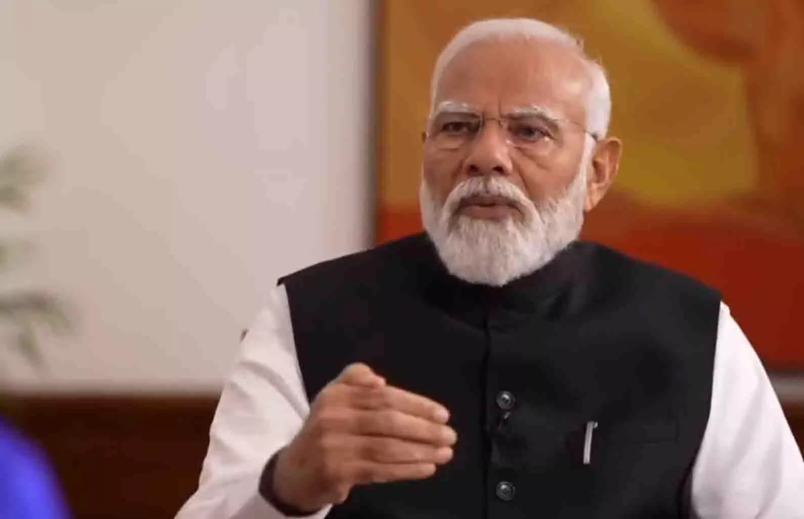 प्रधानमंत्री नरेंद्र मोदी का LIVE INTERVIEW, देखें VIDEO...