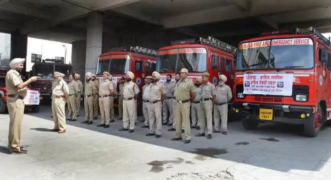 अग्नि सुरक्षा सप्ताह के उपलक्ष्य में गतिविधियाँ लुधियाना में शुरू हुईं