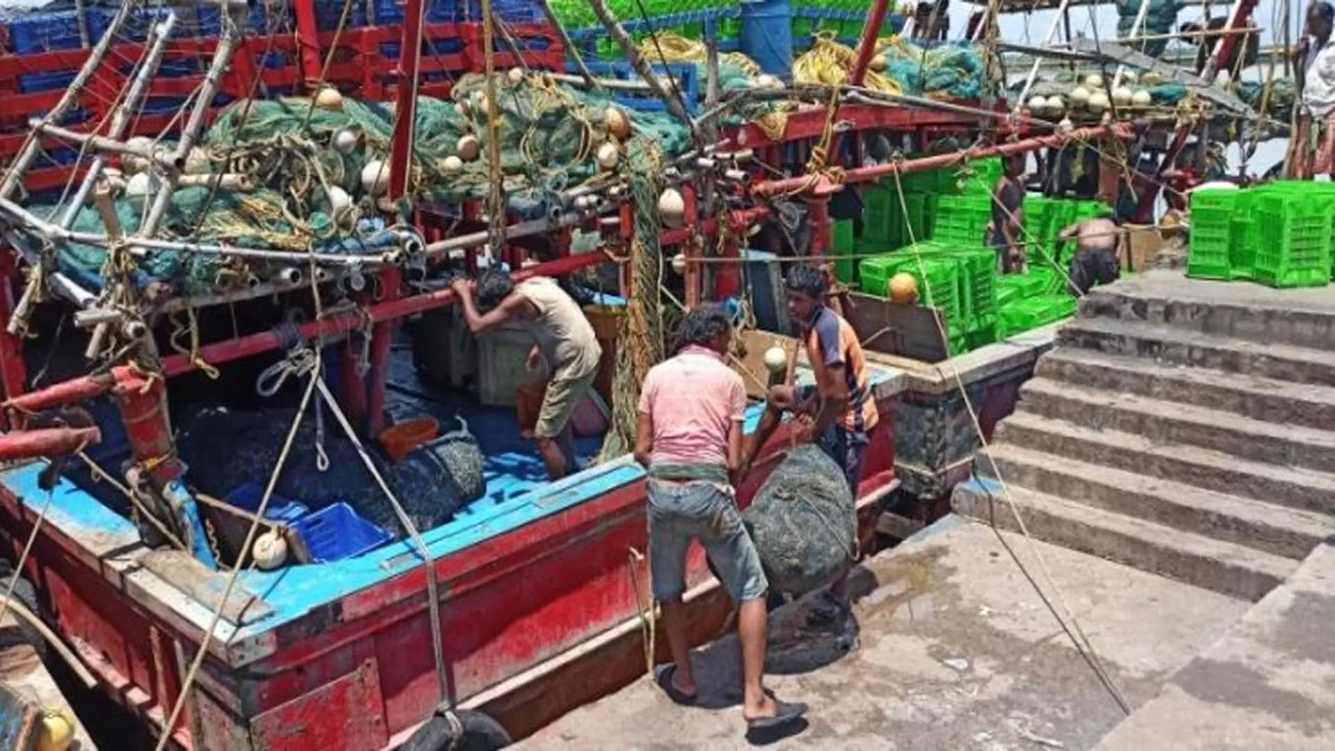 ओडिशा 2 महीने तक समुद्री मछली पकड़ने पर प्रतिबंध लागू