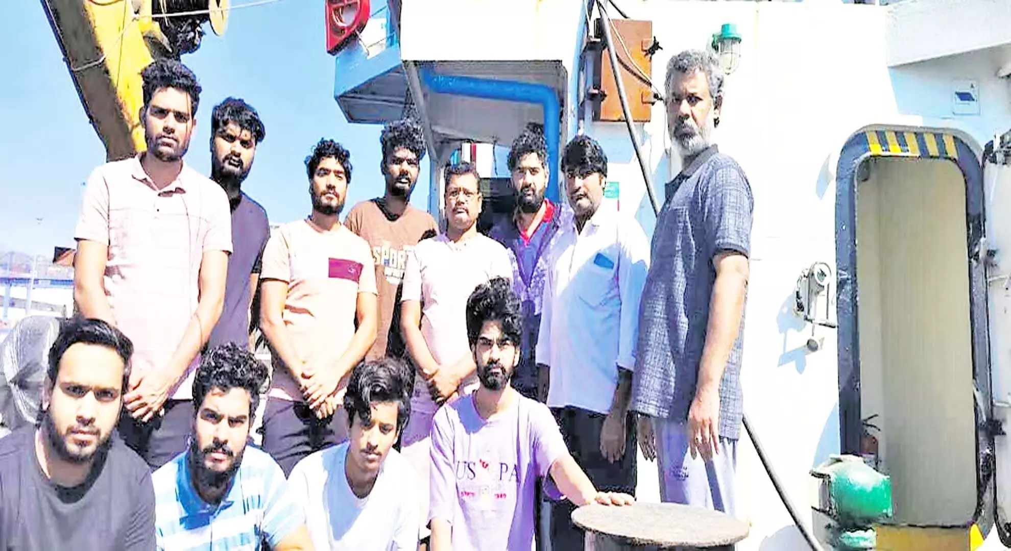 एजेंटों के झांसे में आकर 12 भारतीय नाविक तुर्की में जहाज पर फंसे