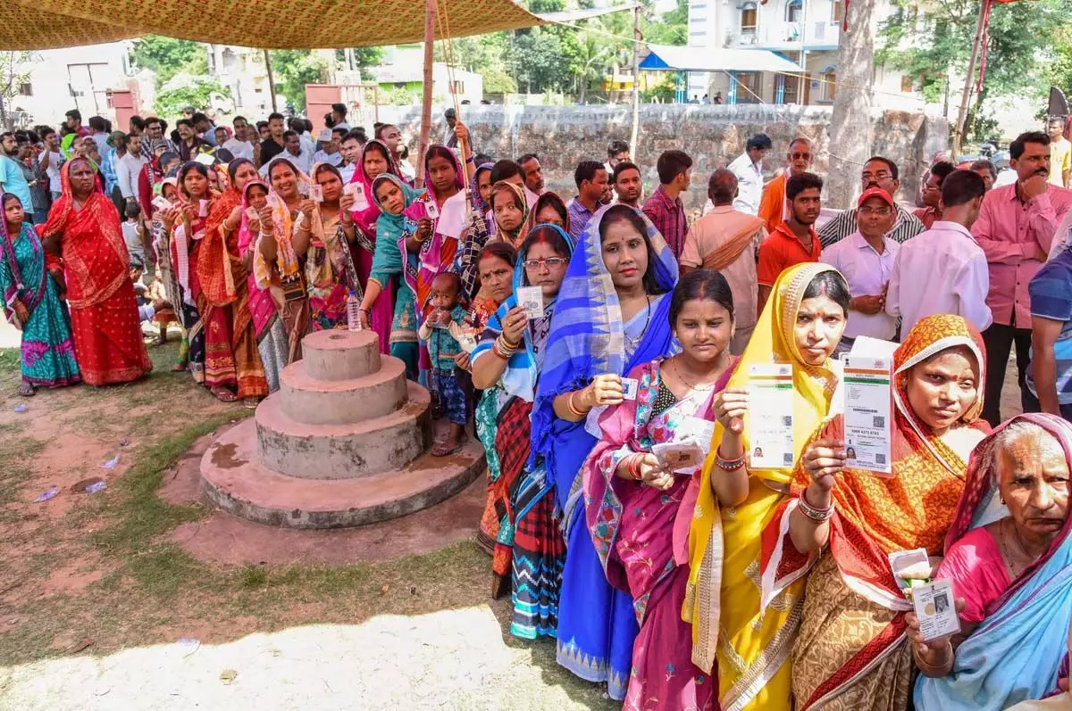 बापटला कलेक्टर ने कहा- प्रत्येक मतदाता को बिना चूके अपने मताधिकार का प्रयोग करना चाहिए